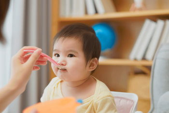 Dưỡng Chất Cần Thiết Trong Thực Đơn Ăn Dặm Cho Bé 6 Tháng